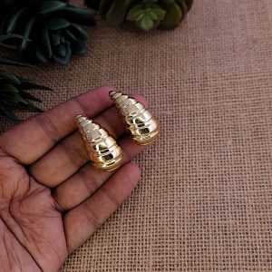 "Golden Harmony Scaled Drop Earrings"